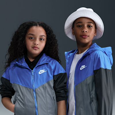 Nike Sportswear Windrunner Big Kids' Hooded Repel Jacket. Nike.com